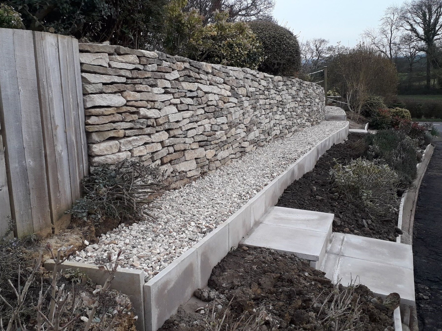 Dry stone wall stonemason in Somerset